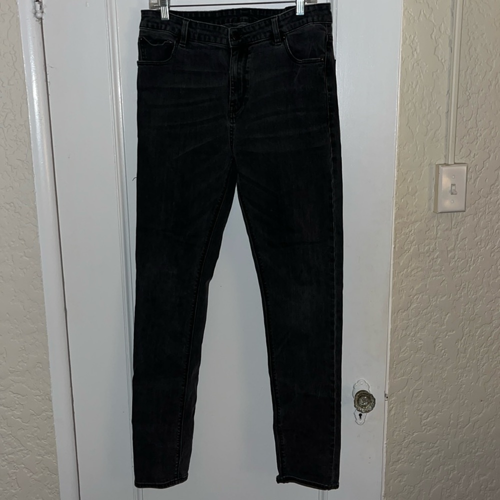 Black ASOS Men’s skinny jeans